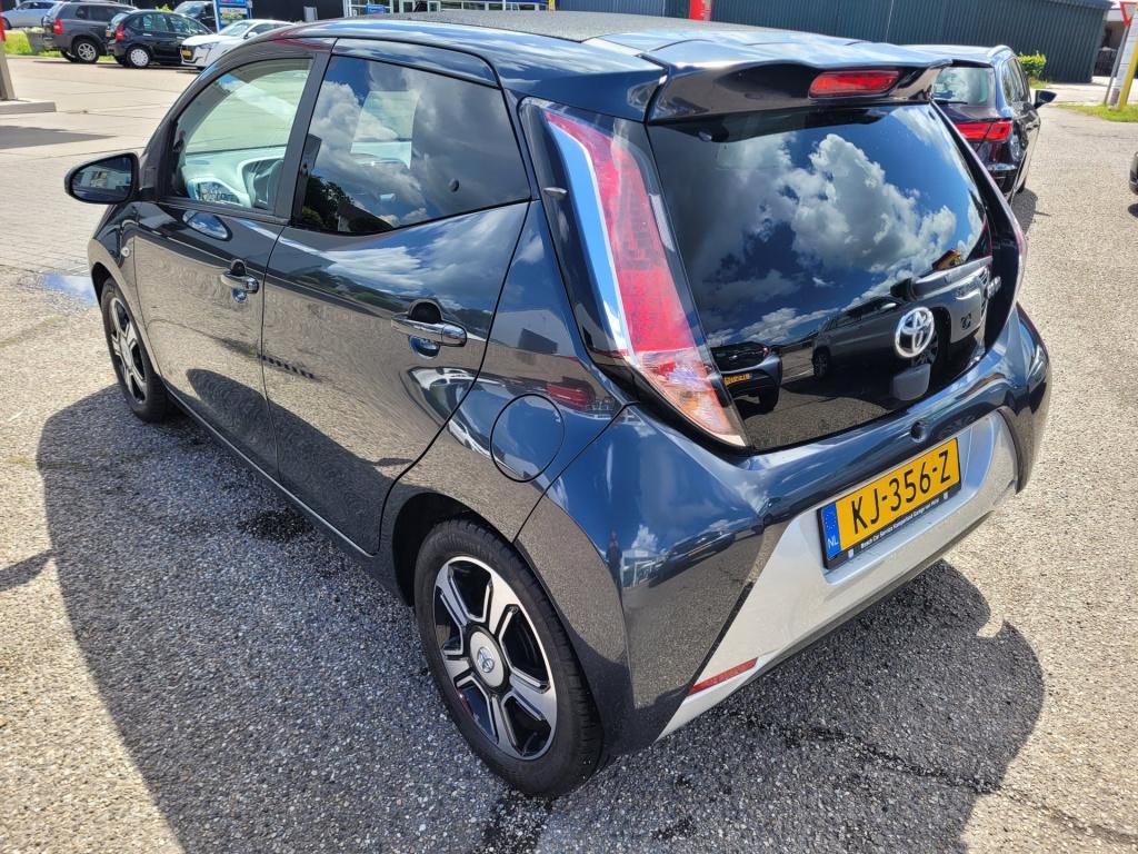 Toyota Aygo 1.0 vvt-i x-clusiv cabriodak
