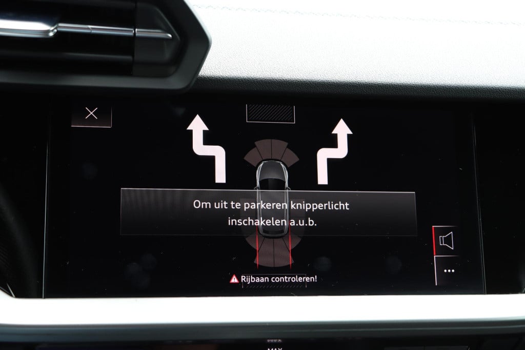 Audi A3 sportback 45 tfsi e s edition competition 245pk s-tronic