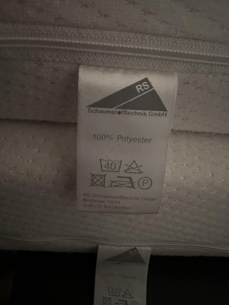 Twee comfortline matrassen 70x200x12cm