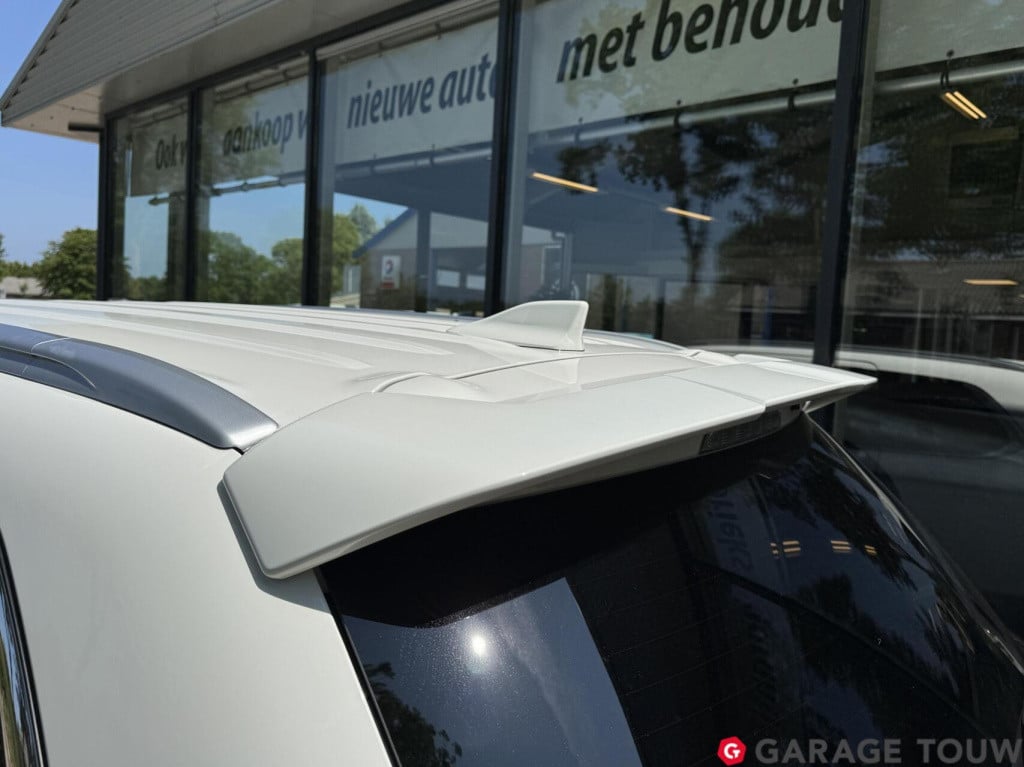Mitsubishi Outlander 2.4 phev pure+ afn.trekhaak + winterset