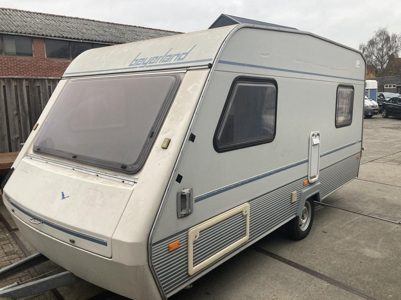 Beyerland uit 1990  NL kenteken  | Zwarte Cross | Keet |