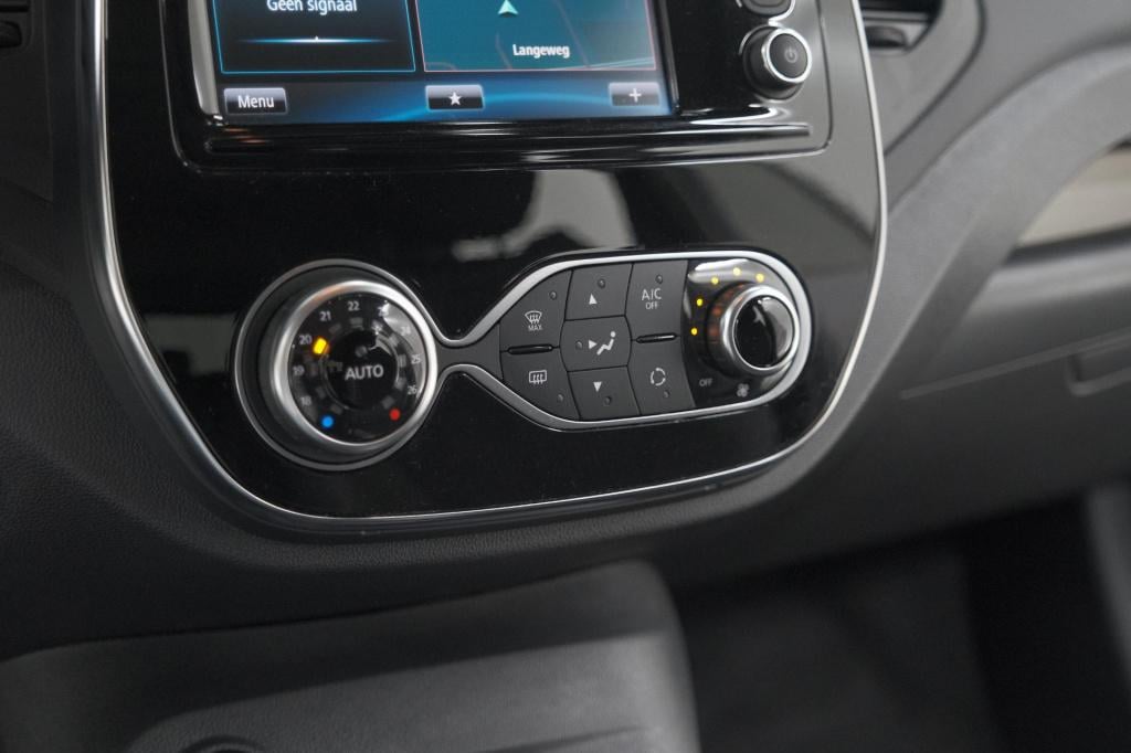 Renault Captur tce 150 edc intens | trekhaak | camera | dodehoekdetectie | 