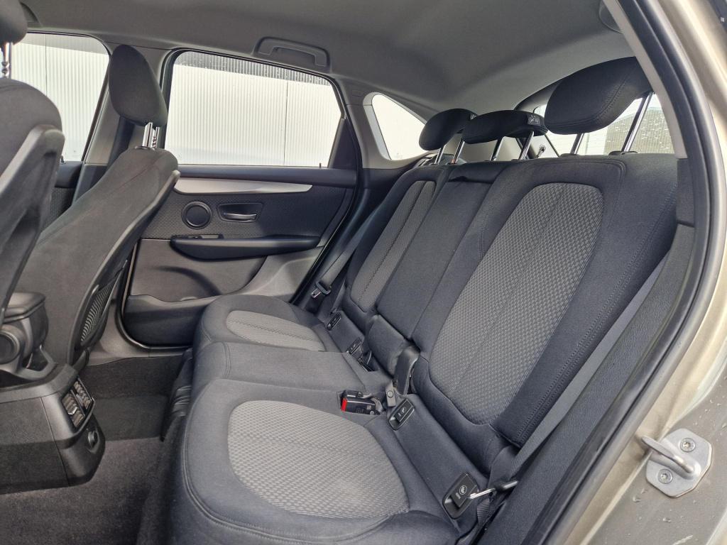BMW 2-serie active tourer 218i essential