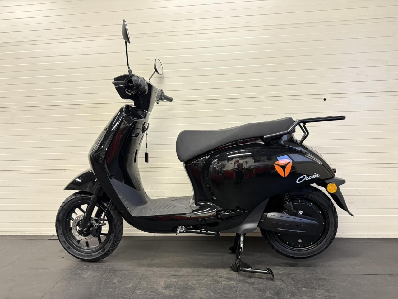 Yadea Owin – 25/45 km/u – Stijlvolle E-Scooter – €2.198,-