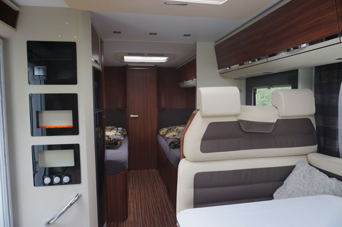 Adria Coral Supreme S 670 SL T 2015 met 38.000km euro 5
