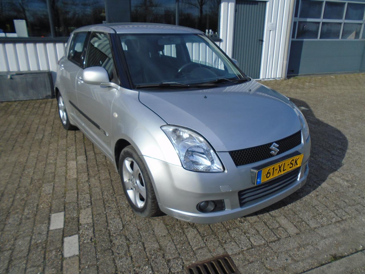 Suzuki Swift  Airco  141424km