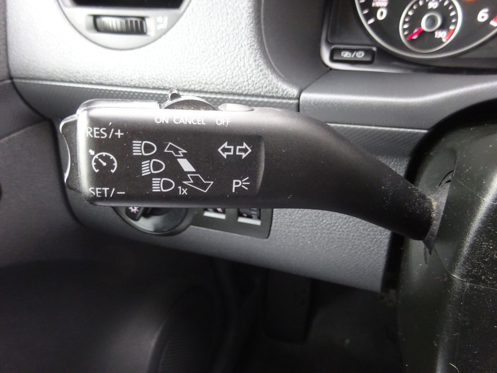 Volkswagen Caddy 1.6 tdi bmt airco / cruise control / trekhaak / nap