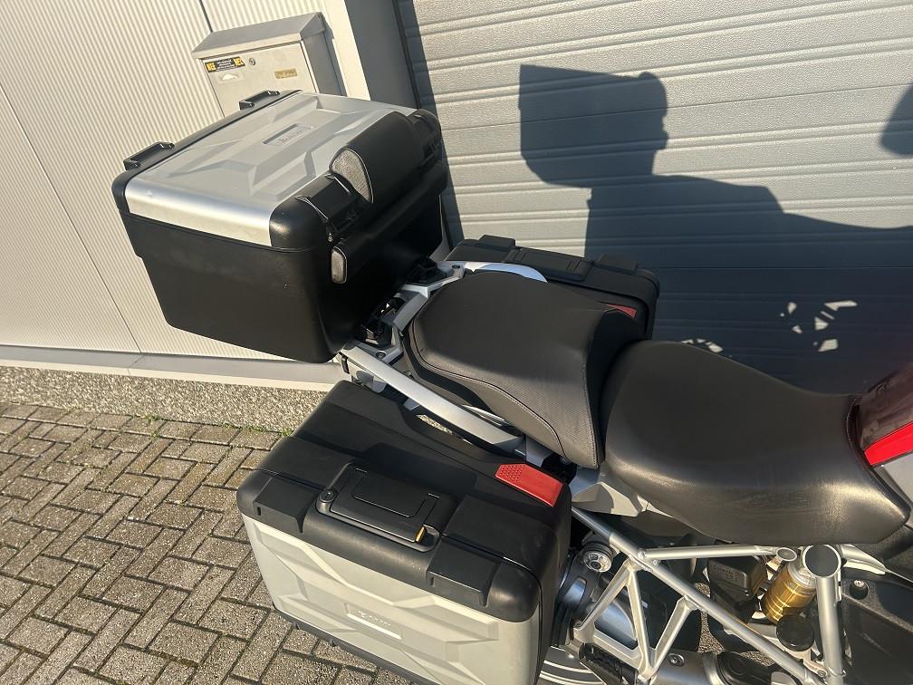 BMW R1200GS LC uit 2014 met 86dkm, full option, kofferset, rijklaar €8950,-