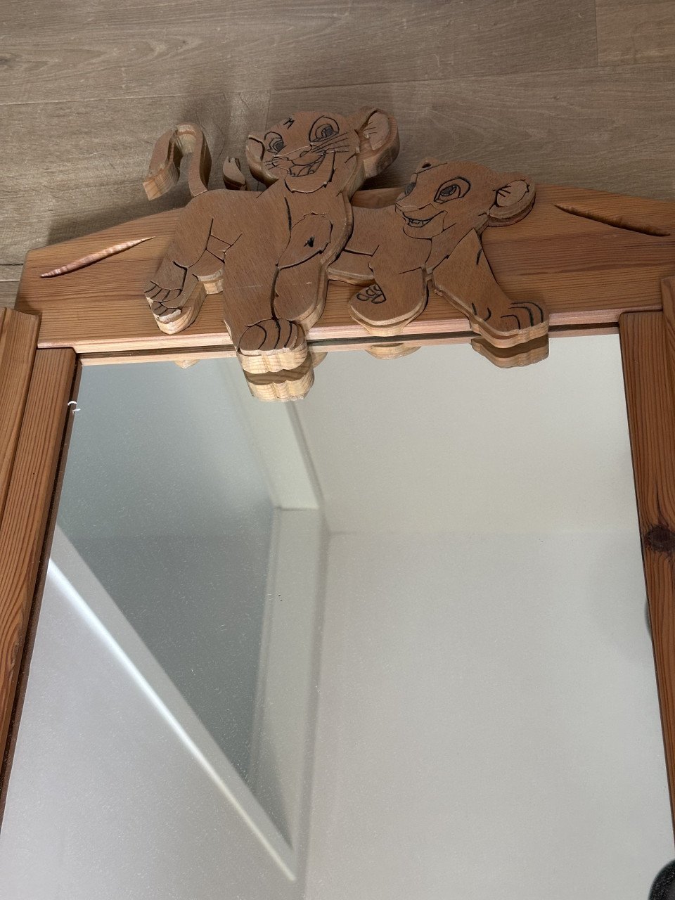 Spiegel Lion king hout