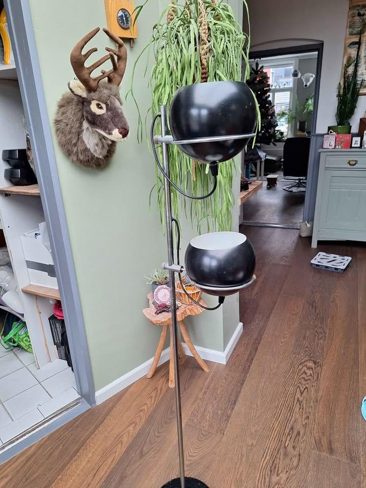 Vintage staande lamp met 2 lampenbollen jaren 70