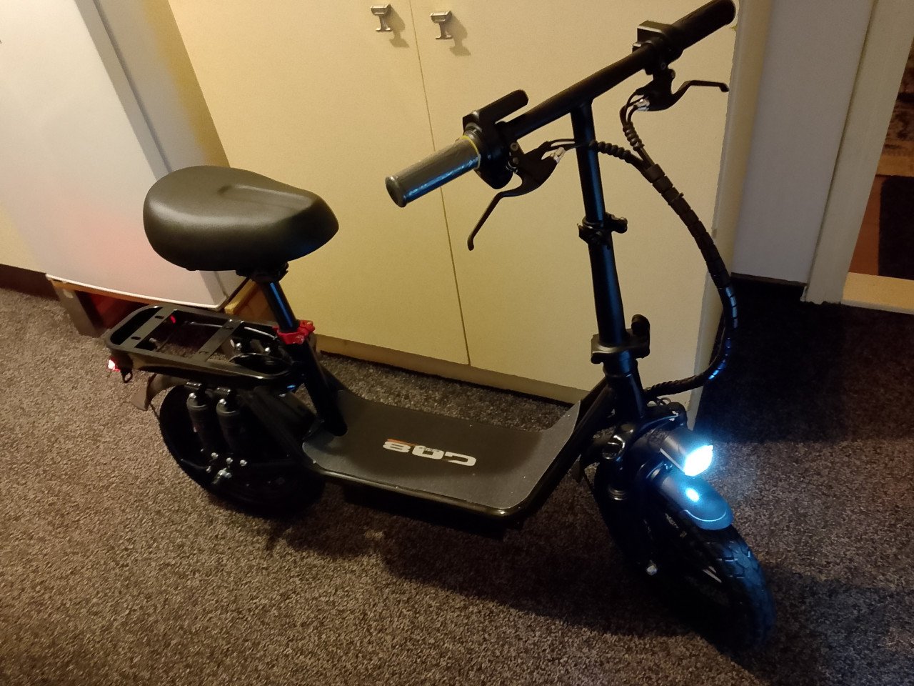 Elektrische scooter. Bouwjaar 2025.