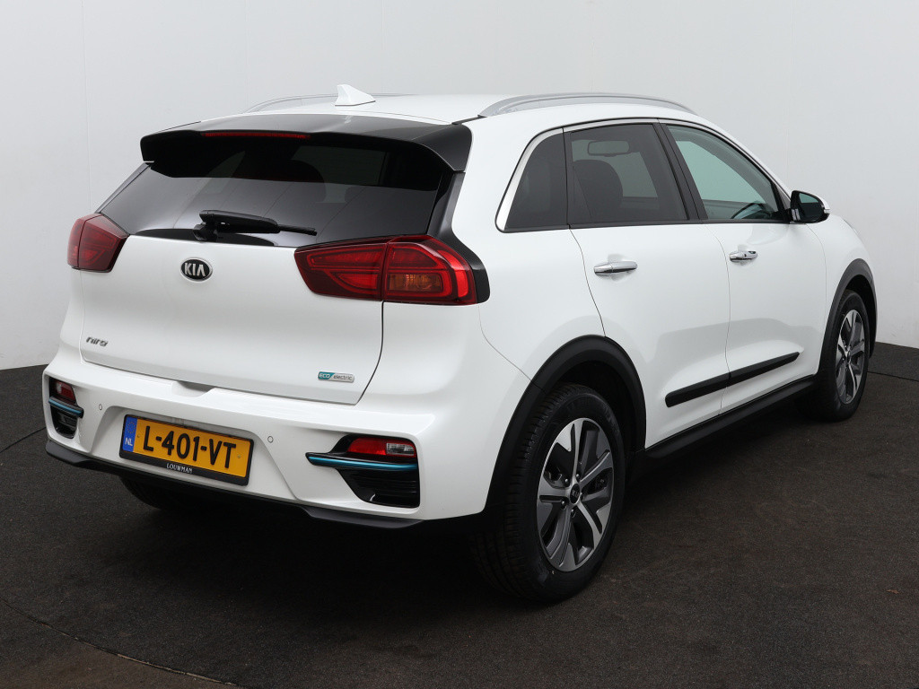 Kia E-niro dynamicplusline 64 kwh | navigatie | schuifdak | led | stuur-/st