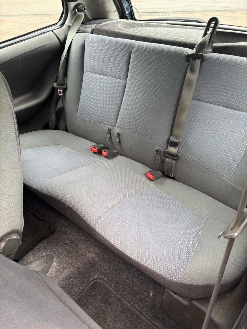 Fiat Punto 1.2 3DR 2004 Blauw | 97.614 KM NAP | NIEUWE APK!