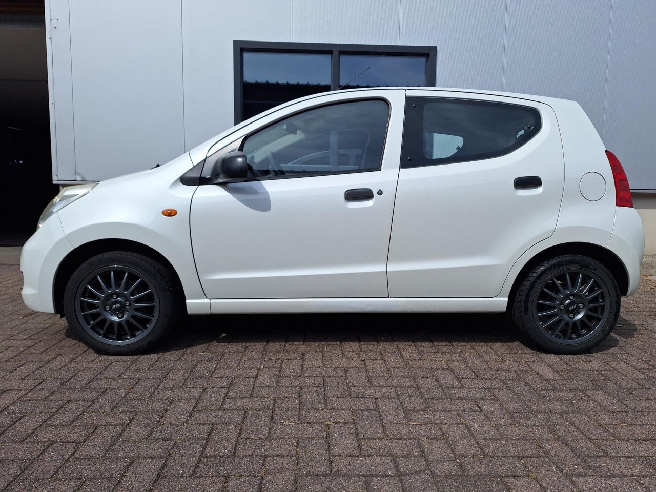 Suzuki Alto  lage KM stand