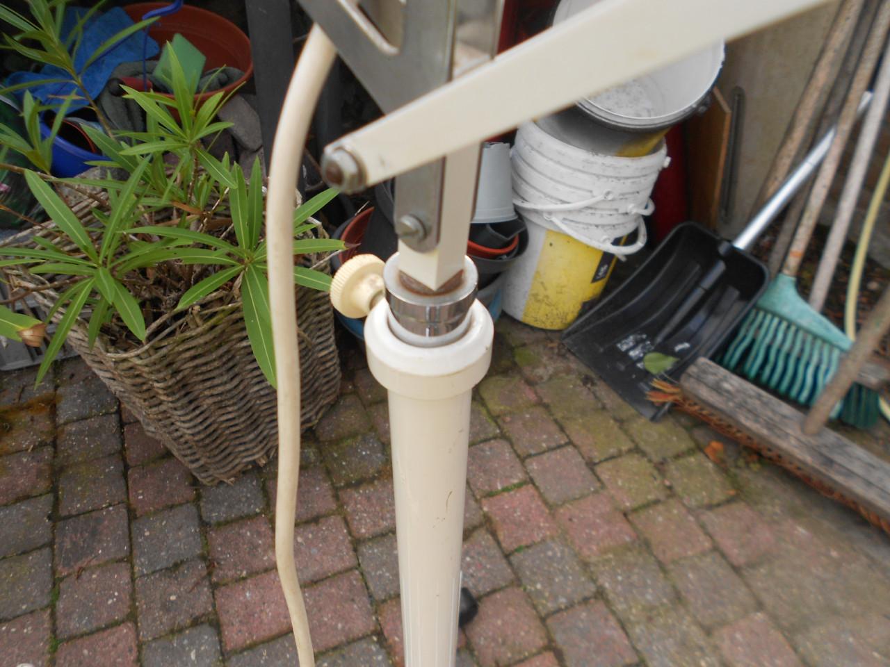 Twee vintage Hala zeist vloerlampen vloer lamp op wieltjes