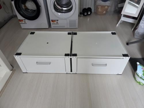 Dubbele wasophoger met lades