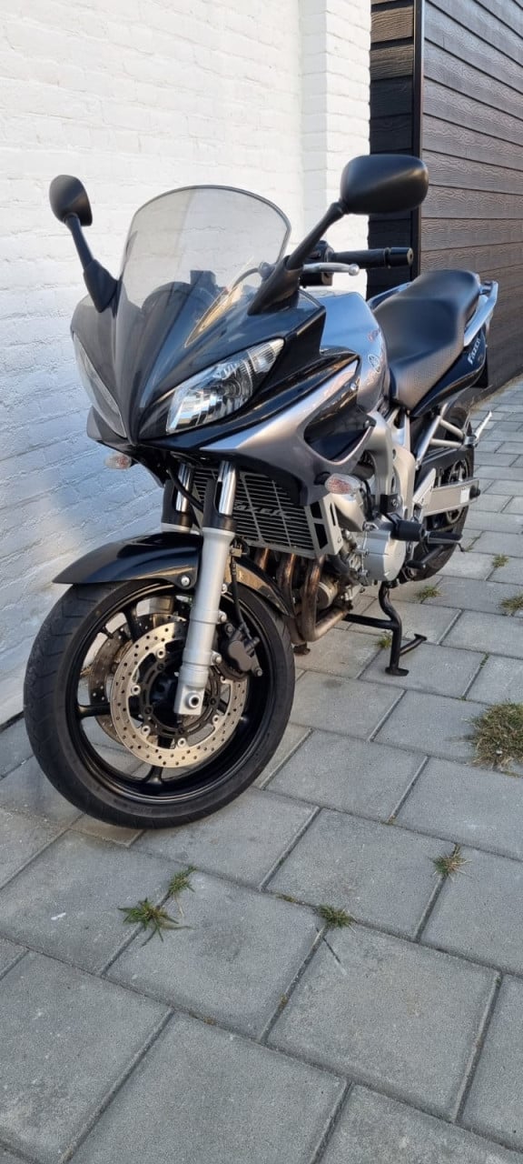 Yamaha Fazer 600