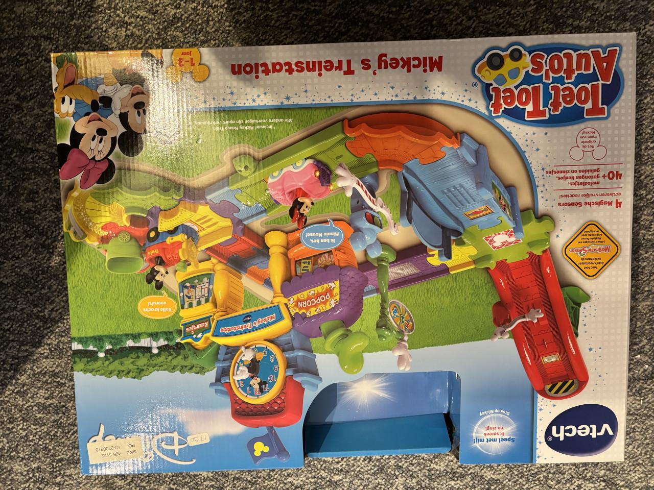 Toettoet mickey’s treinstation