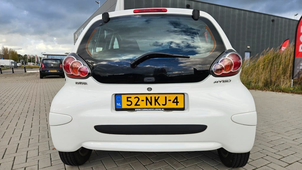 Toyota Aygo sport 5drs airco / nl auto / nap / 11-2010