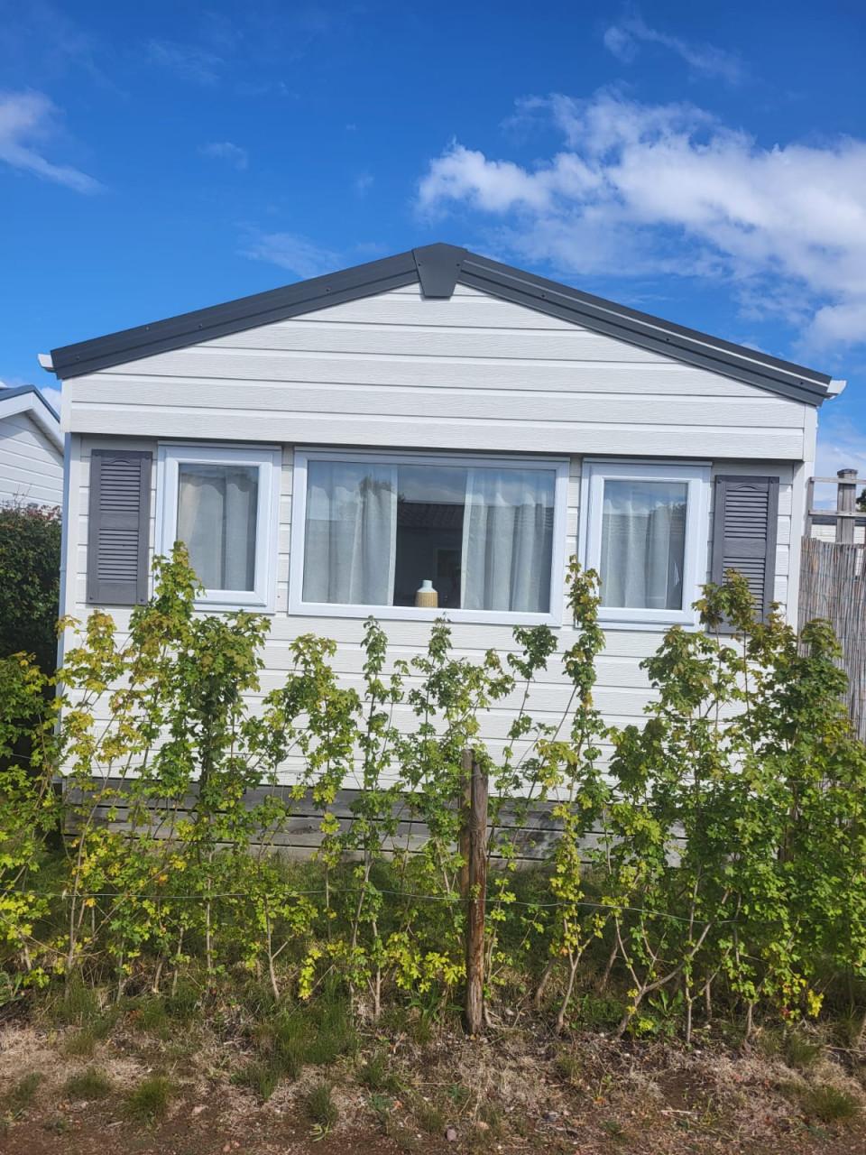 Sfeervol chalet op Camping Sine Cura Burgh Haamstede