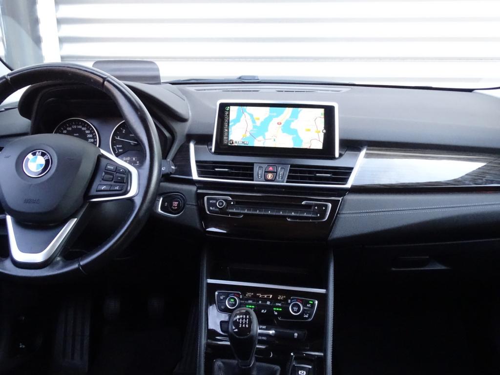 BMW 2-serie gran tourer 218i | leder | hud | bluetooth