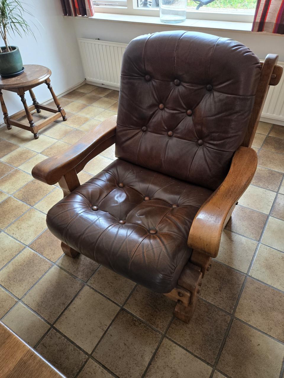 Meubelset; oa Bankstel en eethoek  Alles van Meubelfabriek Oisterwijk