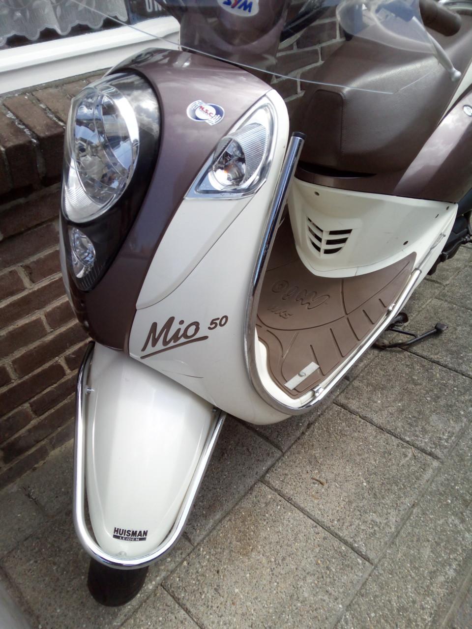 Mio 50 scooter