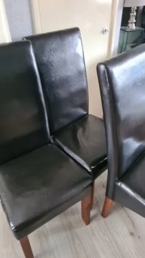 4X Eetstoelen gebruikt maar in goed staat-overkompleet
