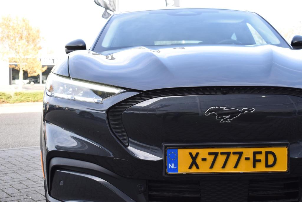 Ford Mustang Mach-e rwd 75 kwh