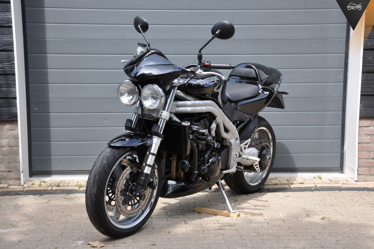Triumph Speed Triple 955