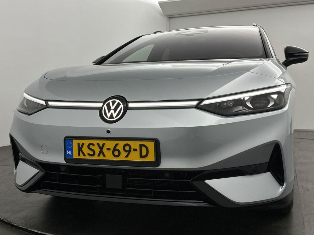 Volkswagen Id.7 tourer limited edition plus 77 kwh
