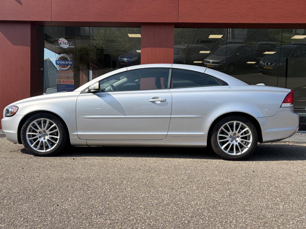 Volvo C70 convertible 2.4i momentum