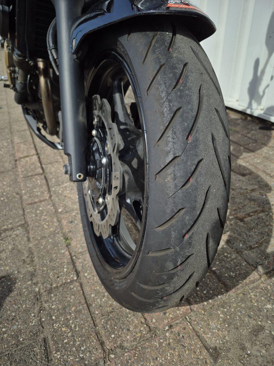 Yamaha XJ6- Naked uit 2009