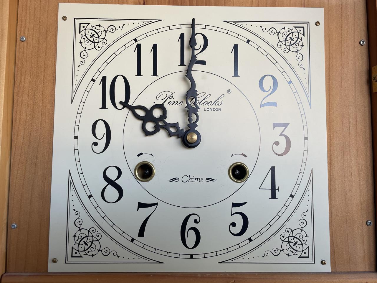 Te Koop: Pine Clocks Londen wandklok.