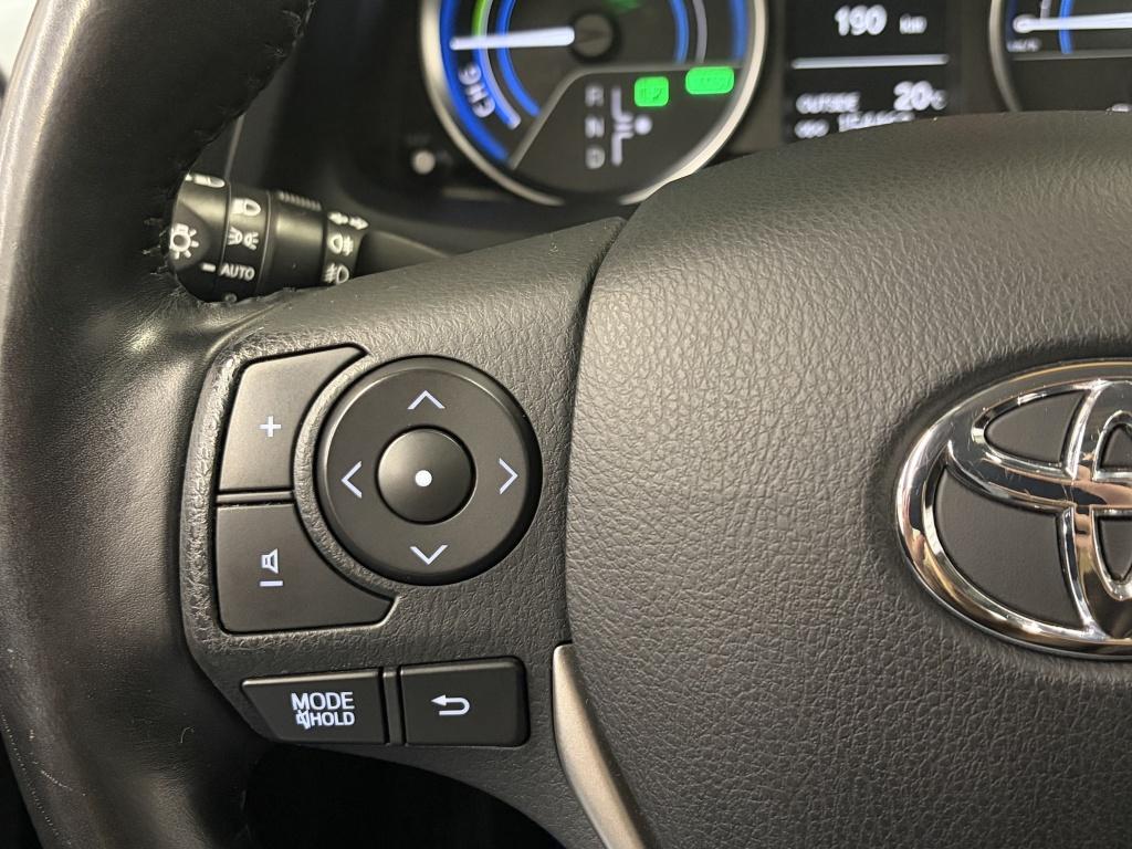 Toyota Auris touring sports 1.8 hybrid lease+