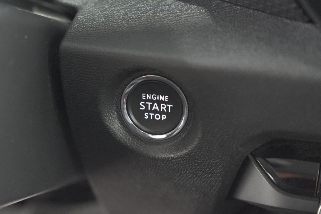 Citroen C4 puretech 130 feel pack | head-up display | camera | navigatie | 