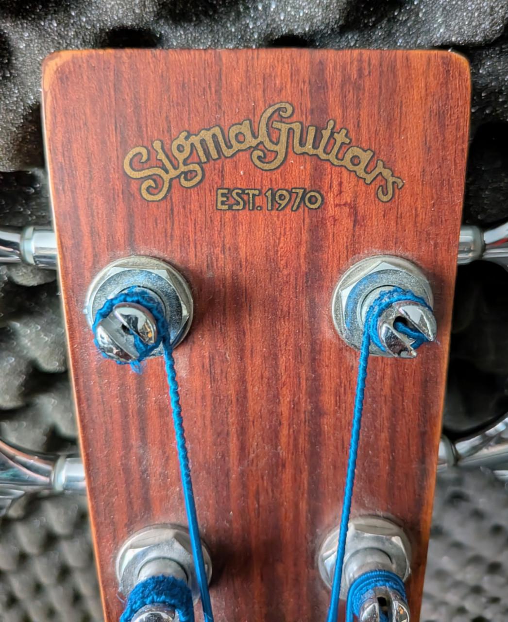 Akoestische 4-snarige basgitaar, merk Sigma