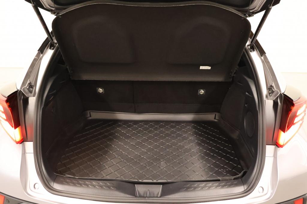 Toyota C-hr 2.0 hybrid bi-tone