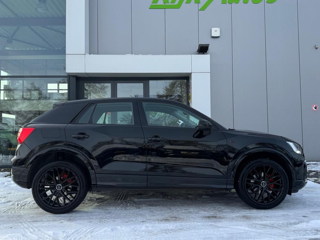 Audi Q2 1.5 tfsi *s edition . virtual * camera * black pack