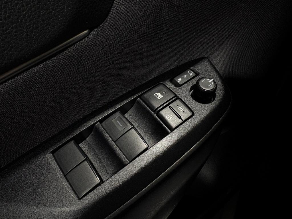 Toyota Yaris Cross 1.5 hybrid 115 first edition | bsm | pdc |