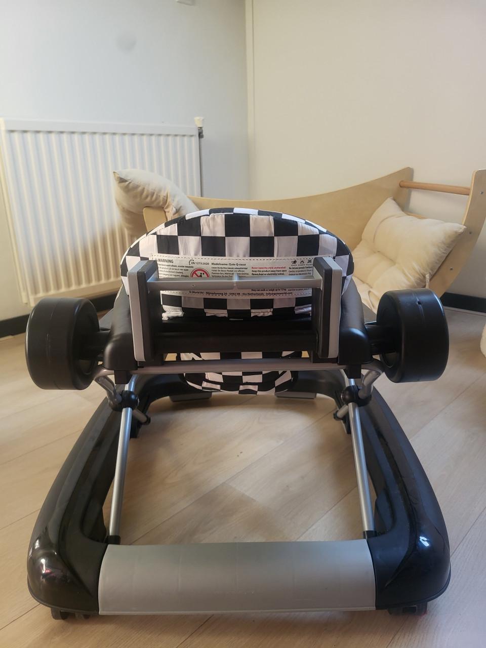 Loopauto / babywalker raceauto – zwart