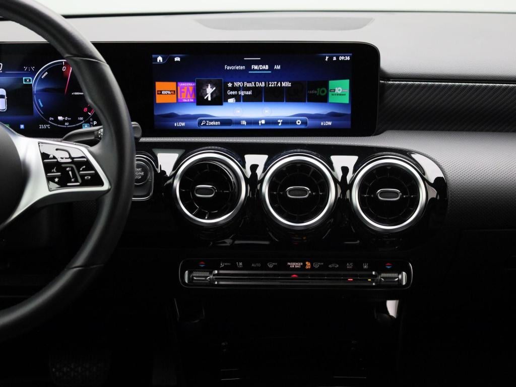 Mercedes-Benz A-Klasse 250 e luxury line | automaat | navigatie | apple car