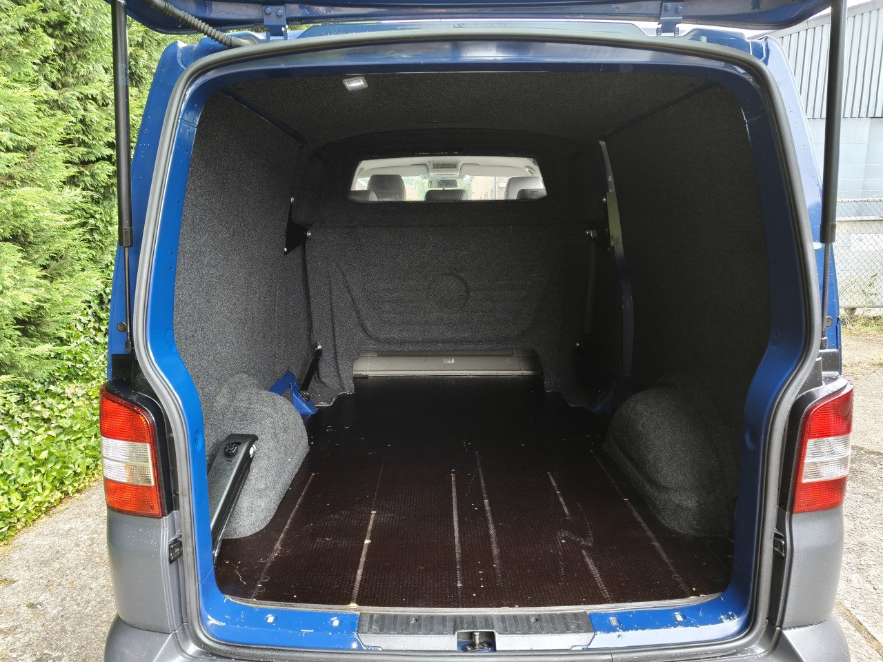 Volkswagen Transporter 2.0 TDI 140 pk Dubbel Cabine 6-Zits Airco