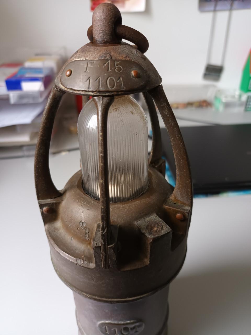Zware mijnwerkerslamp