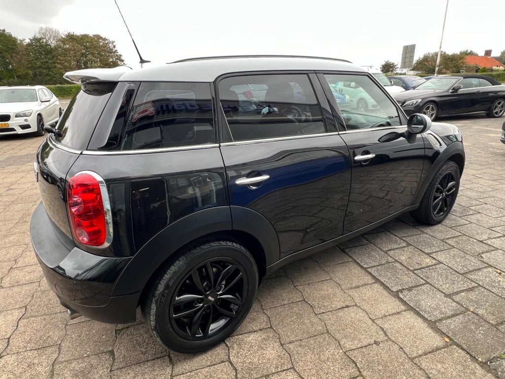 Mini Countryman mini 1.6 cooper pepper colour line black div. extra's