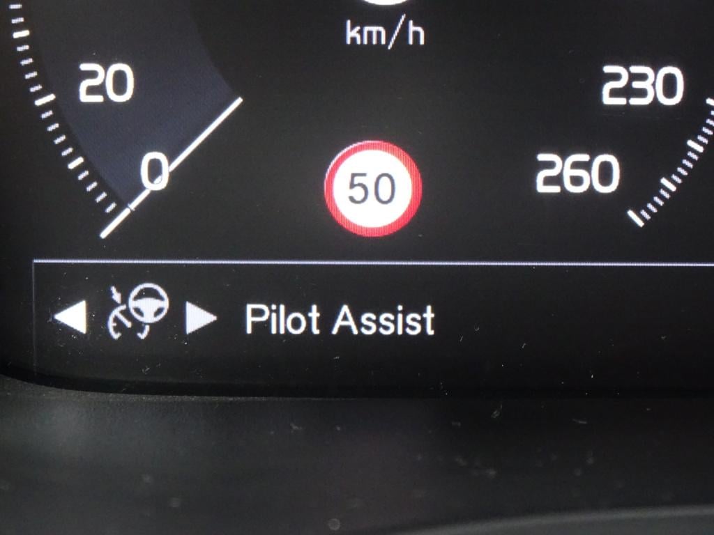 Volvo V60 2.0 b3 momentum advantage | led | stoel-stuurverwarming