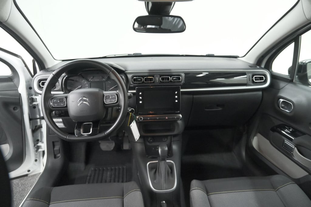 Citroen C3 puretech 110 s&s shine | camera | navigatie | apple carplay | pa