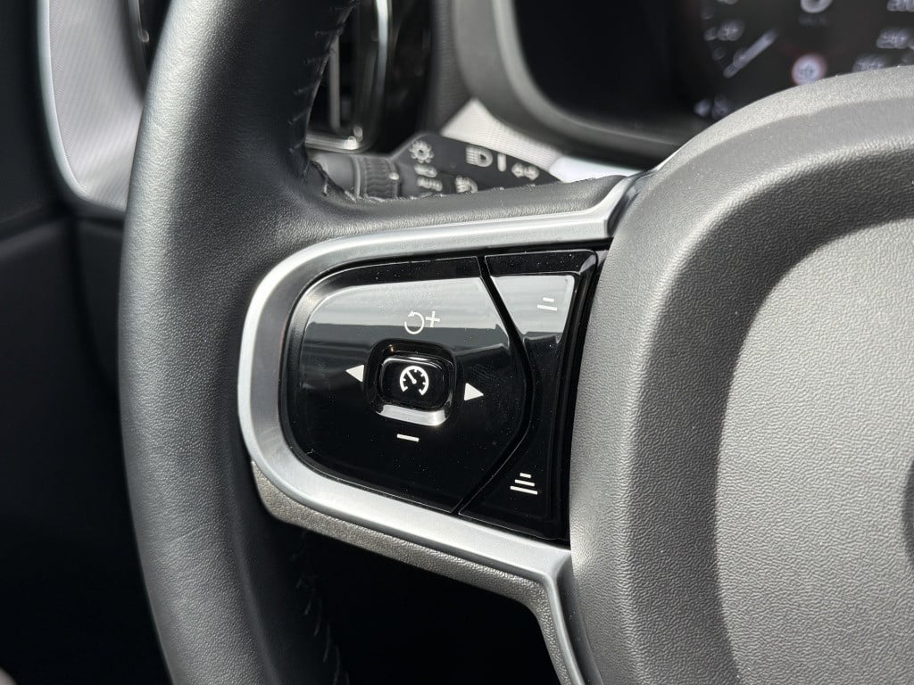 Volvo XC60 t5 255pk awd inscription| leder| stoel.verw| navi| getint glas