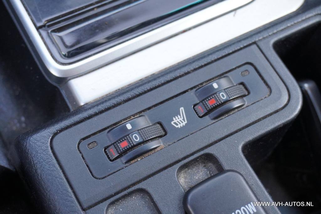 Toyota Land Cruiser 2.8 d-4d-f challenger window van