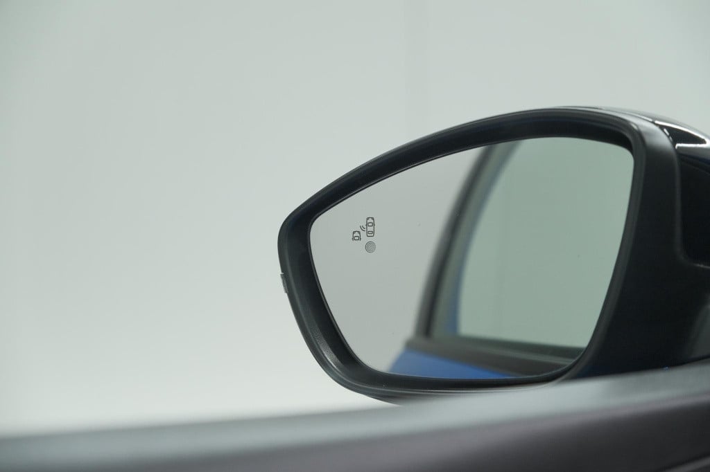 Peugeot 208 ev gt pack 50 kwh | camera | adapieve cruise control | stoelver